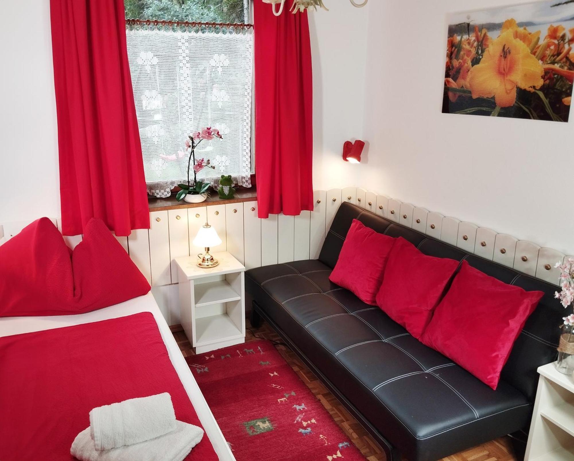 Ferienwohnung Schellander Privatstrand Velden am Worthersee Ruang foto